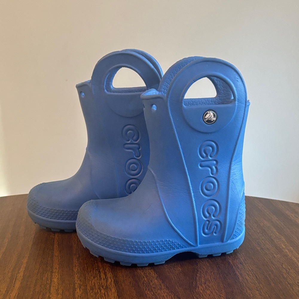 [CROCS] Kids Blue Pull-On Rain Boots with Handles Sz 7